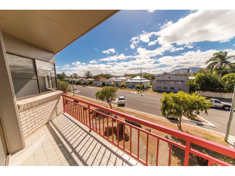 6/104 Kent Street, Rockhampton City QLD 4700